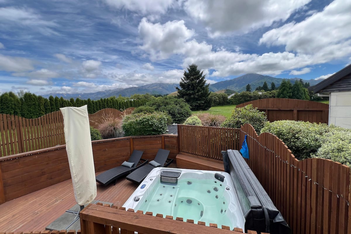 Luxury Alpine Villa | Terrace/patio