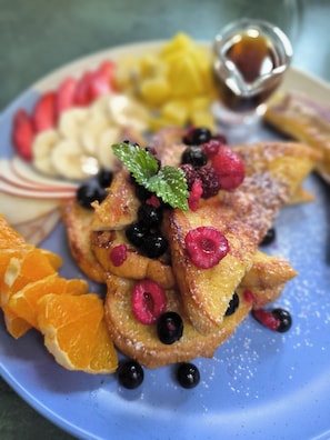 Tägliches nach Wunsch zubereitetes Frühstück gegen Gebühr