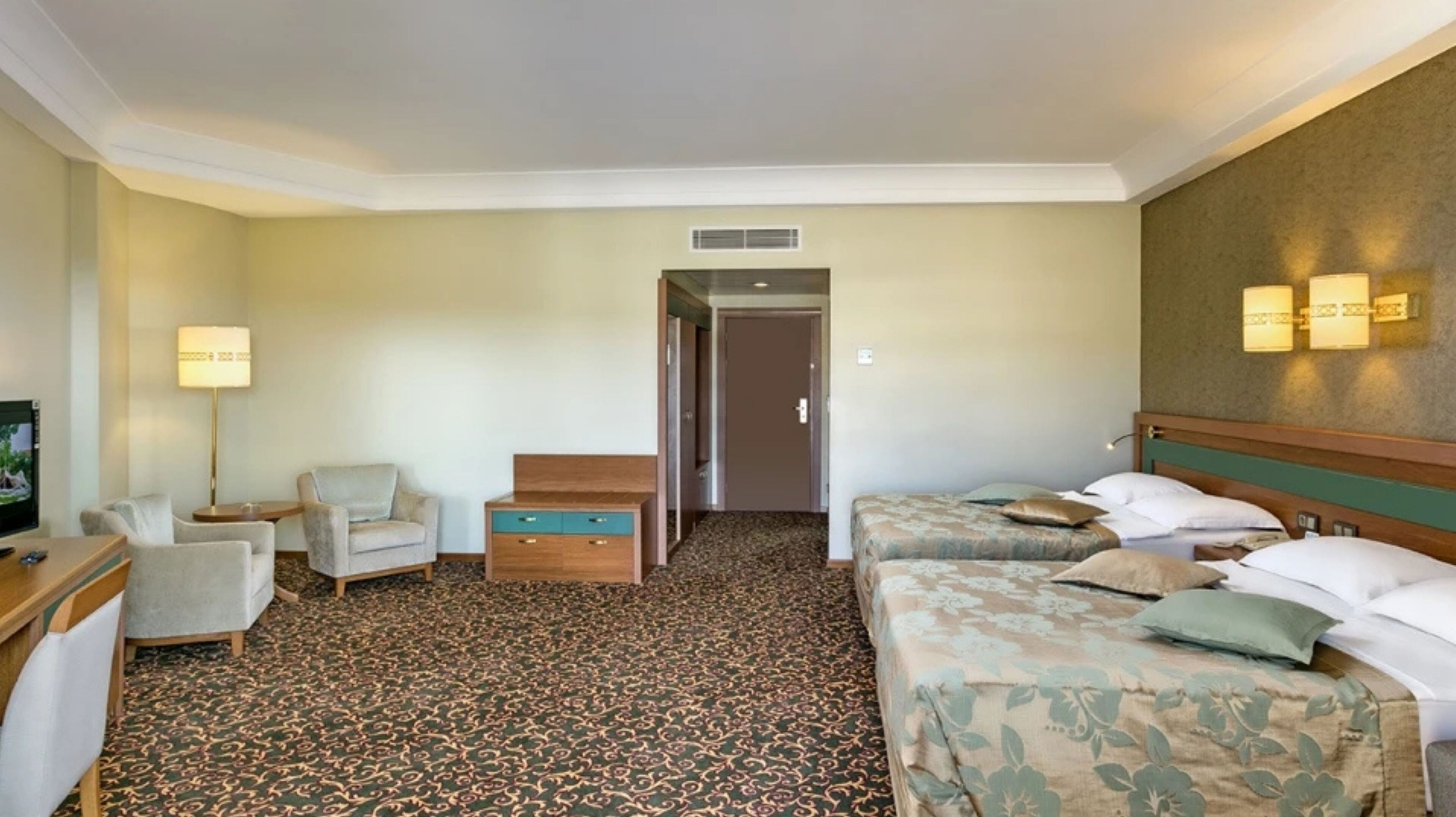 Standard Large Room | Ropa de cama de alta calidad y minibar 