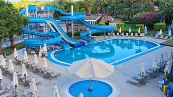 Indoor pool, 2 outdoor pools, pool umbrellas, sun loungers