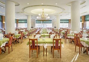 2 Restaurants, Frühstück, Abendessen, türkische Küche