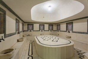 Couples treatment rooms, Turkish bath, body treatments, aromatherapy - Falcon Hotel (Antalya)