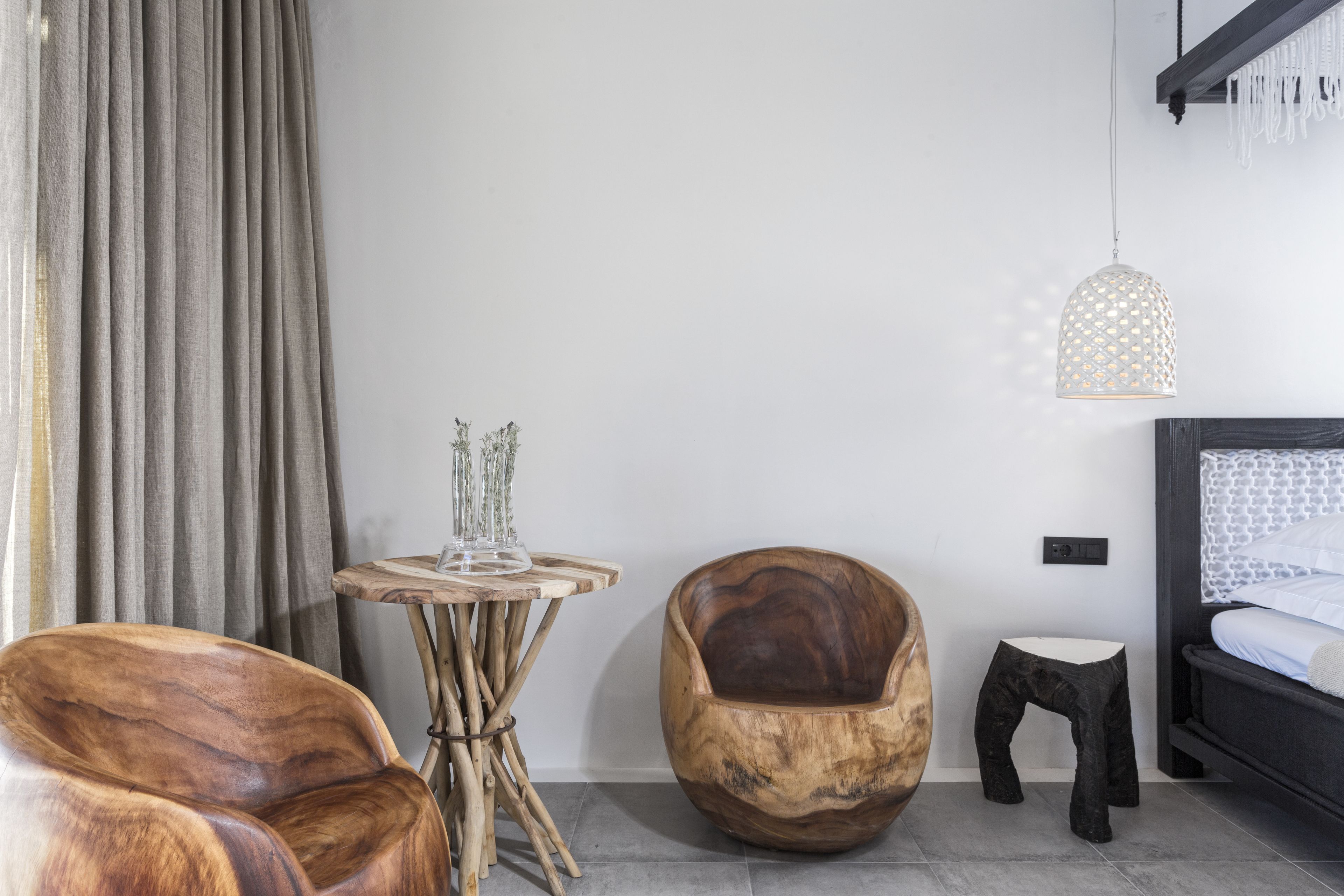 egyptian cotton sheets, premium bedding, pillow-top beds, minibar