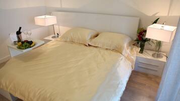 Standard Double Room | Minibar, in-room safe, free cots/infant beds, free WiFi