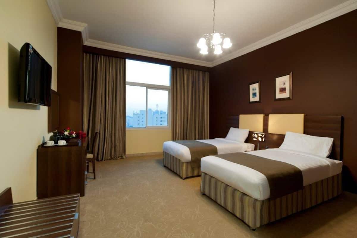 Sábanas de algodón egipcio, camas Select Comfort y muebles diferentes