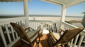 Apartment, 2 Bedrooms | Beach/ocean view