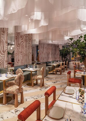 Daily buffet breakfast for a fee - Hotel Vincci Gala (Barcelona)