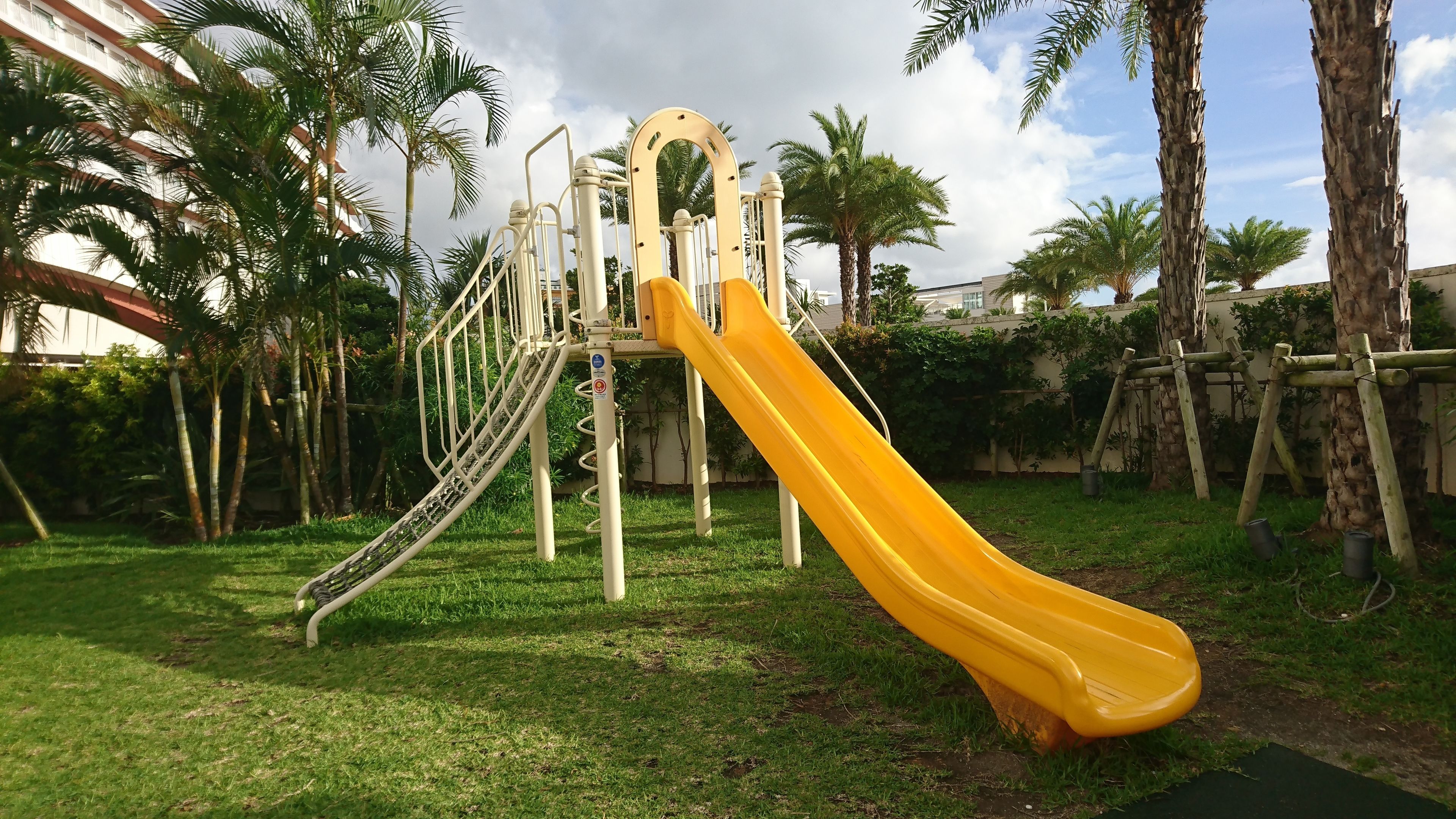children’s play area – outdoor