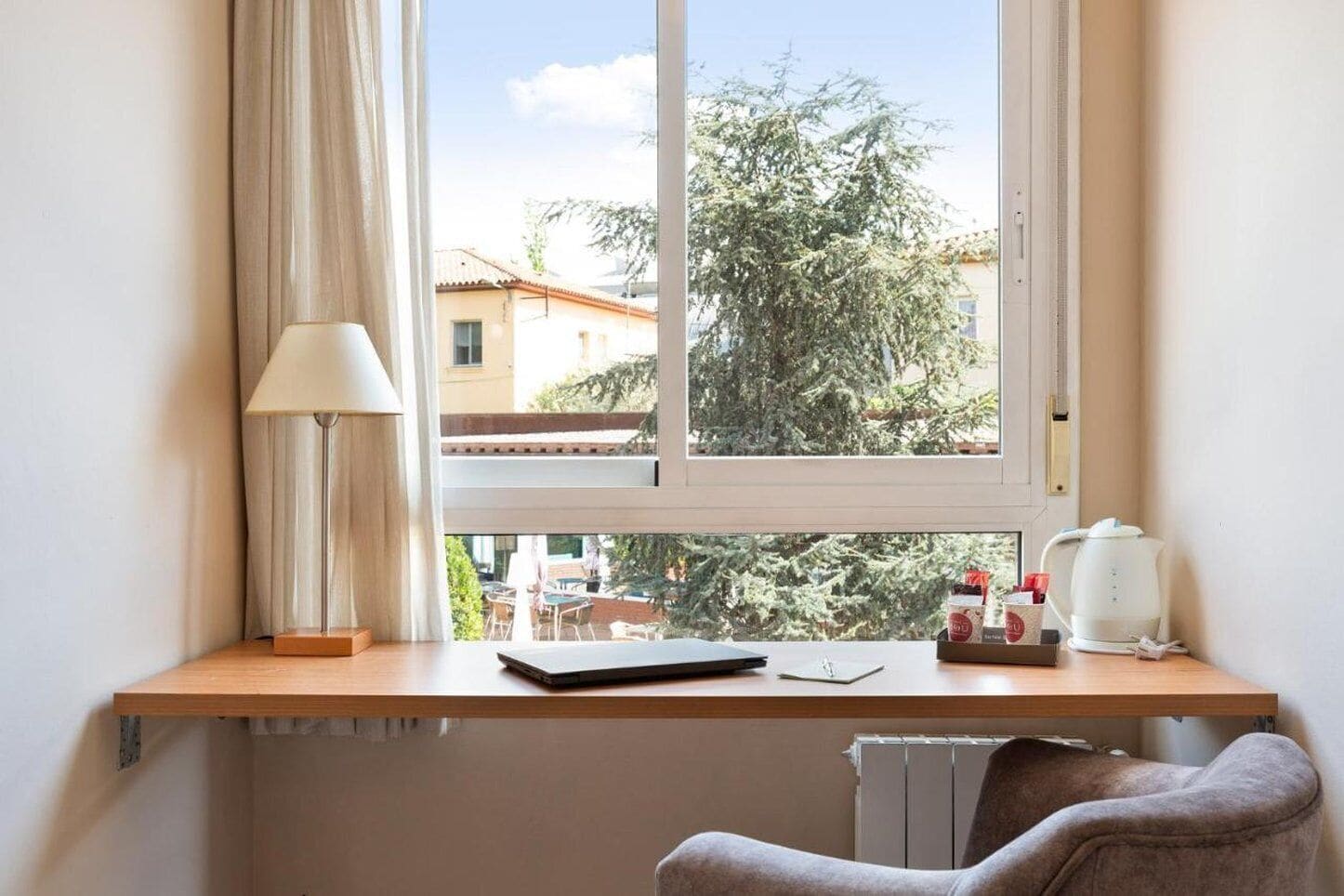 2 bedrooms, in-room safe, iron/ironing board, free cots/infant beds