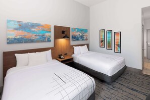 Room, 2 Queen Beds, Accessible, Non Smoking (Mobility,roll in shower) - La Quinta Inn & Suites by Wyndham Rockport - Fulton (Rockport)