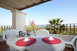 Appartement, 3 chambres | Terrasse/Patio