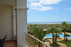 Apartamento, 3 quartos | Terraço/pátio