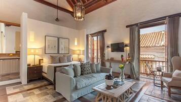 Suite | Egyptian cotton sheets, premium bedding, pillowtop beds, minibar