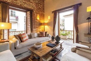 Televisión plasma 32 pulgadas con canales de televisión vía satélite