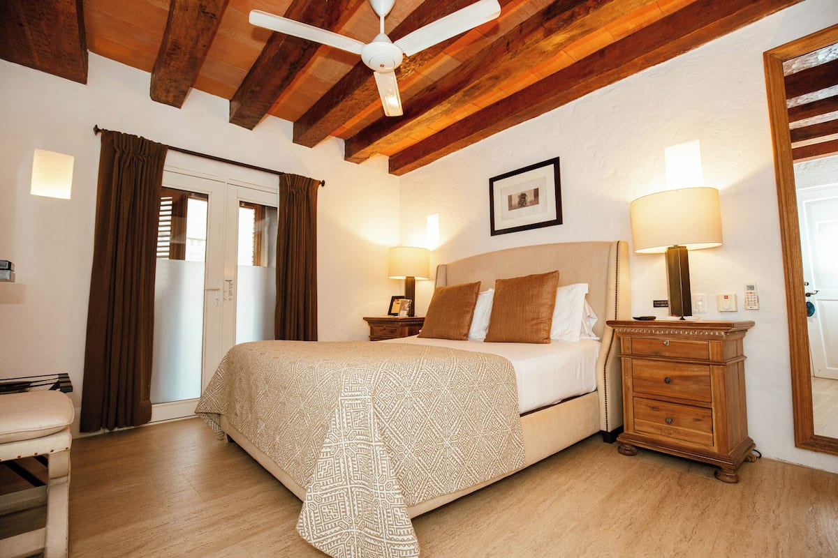 Superior-Zimmer, 1 Queen-Bett | Bettwäsche aus ägyptischer Baumwolle, hochwertige Bettwaren