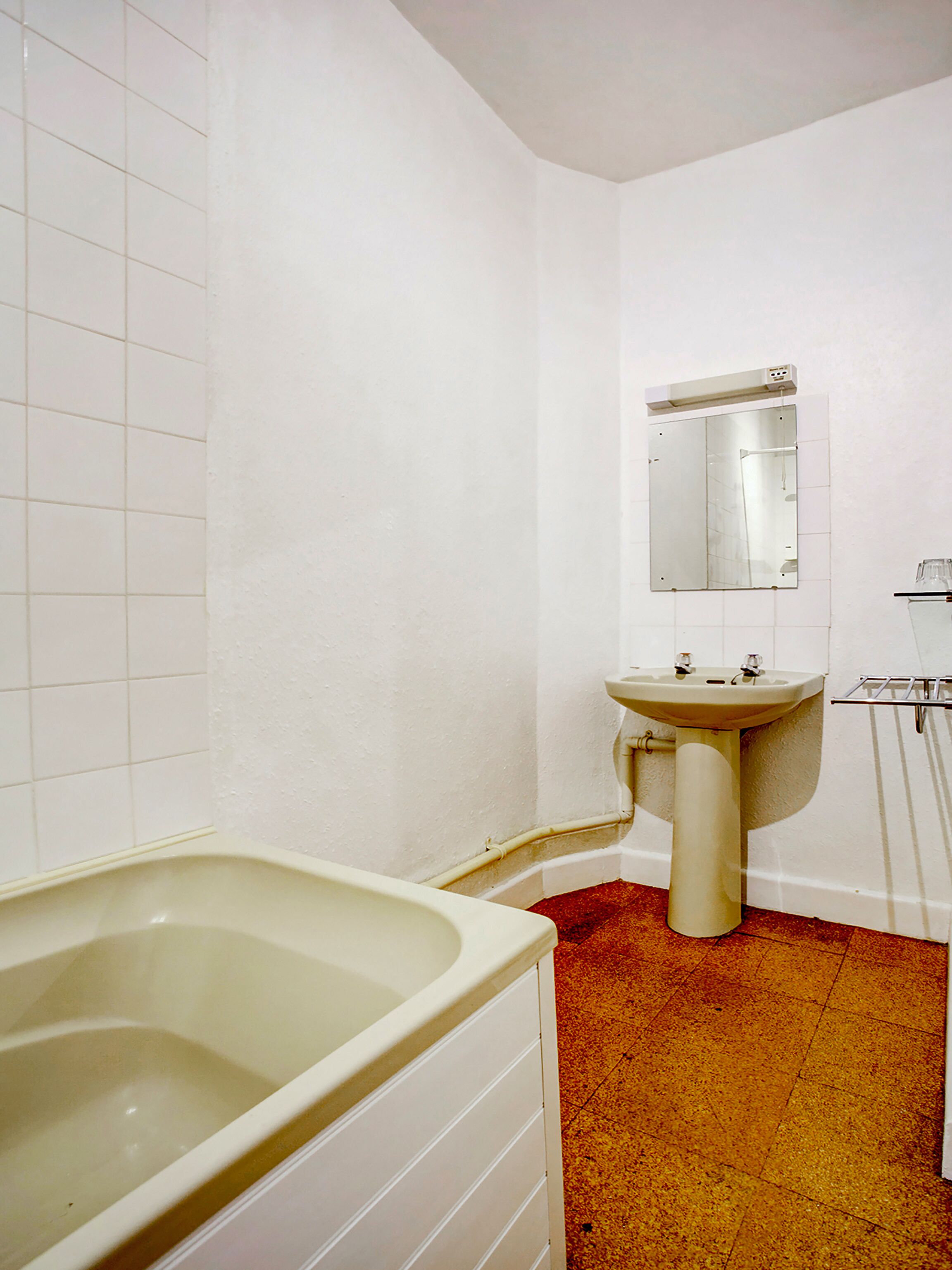 Photo - OYO Godolphin Arms Hotel