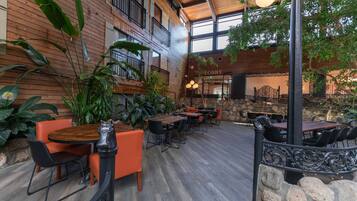 Breakfast, lunch, dinner served; pool views