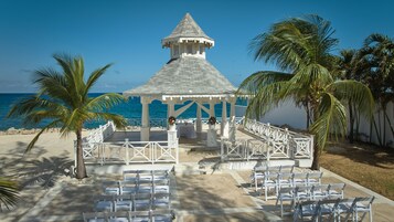 Área de bodas al aire libre