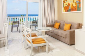 Free minibar, in-room safe, desk, blackout drapes - Bahia Principe Escape Runaway Bay - All Inclusive (Runaway Bay)