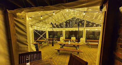 The Rose and Crown