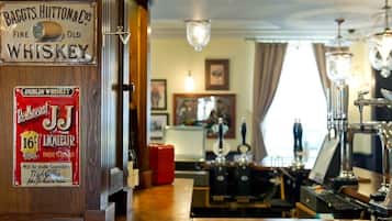 Bar (en la propiedad)