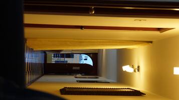 Family Apartment, 2 Bedrooms, Kitchen, Park View | Hallway