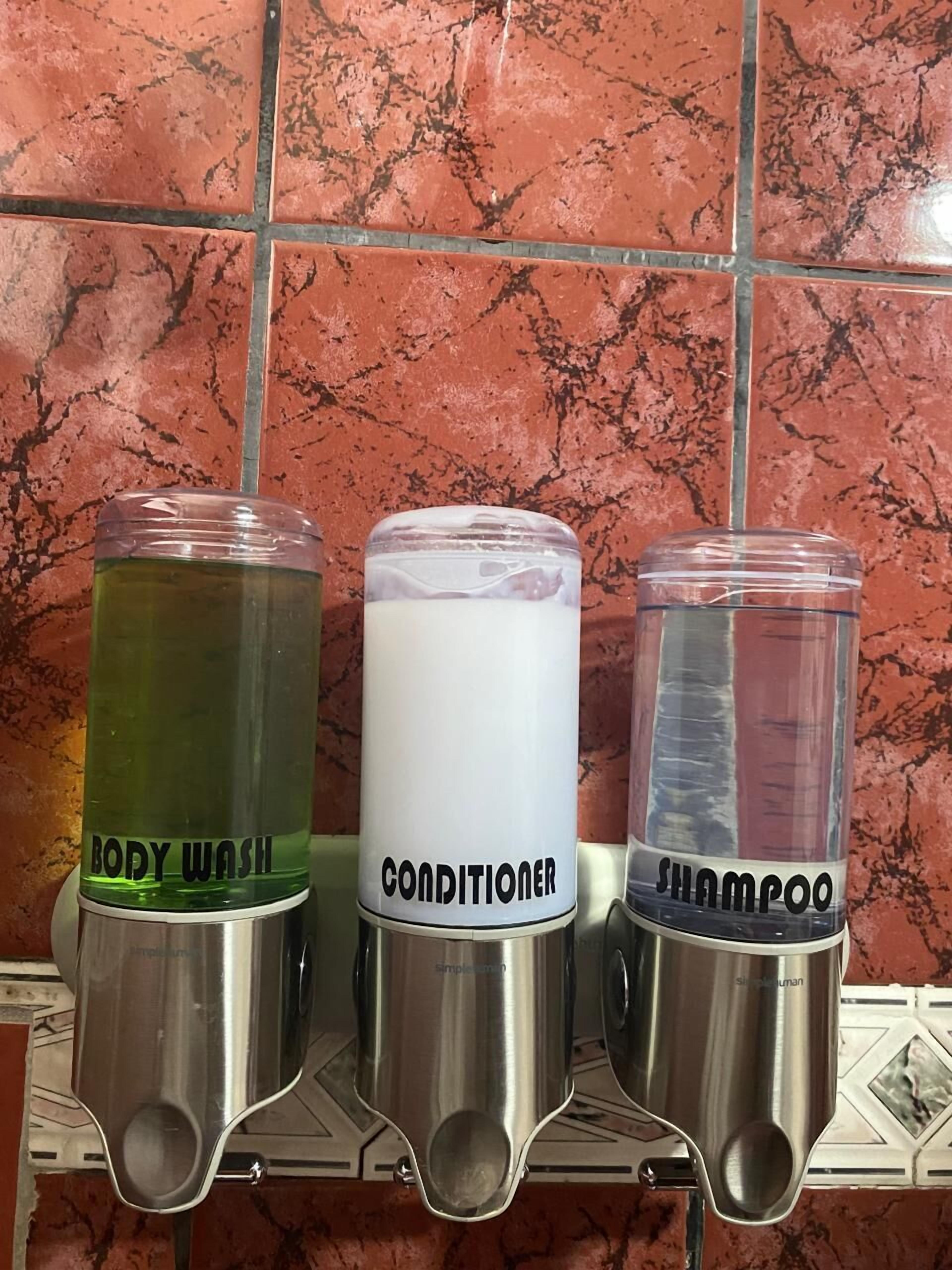 Photo - Berlor Airport Inn