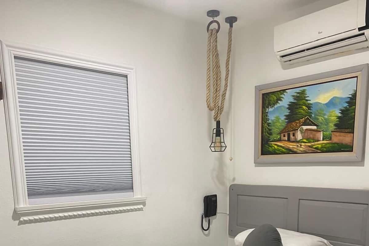 1 Twin Bed/ Single Guest Room | Soundproofing, iron/ironing board, free WiFi