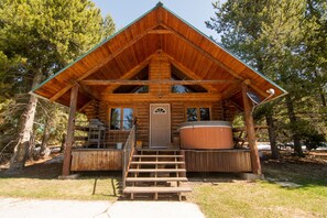 Familien-Ferienhütte, 1 Schlafzimmer, Küche (With Loft) | Terrasse/Patio