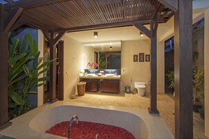Villa, 3 Bedrooms, Private Pool (Mahesa) | Bathroom | Separate tub and shower, deep soaking tub, rainfall showerhead