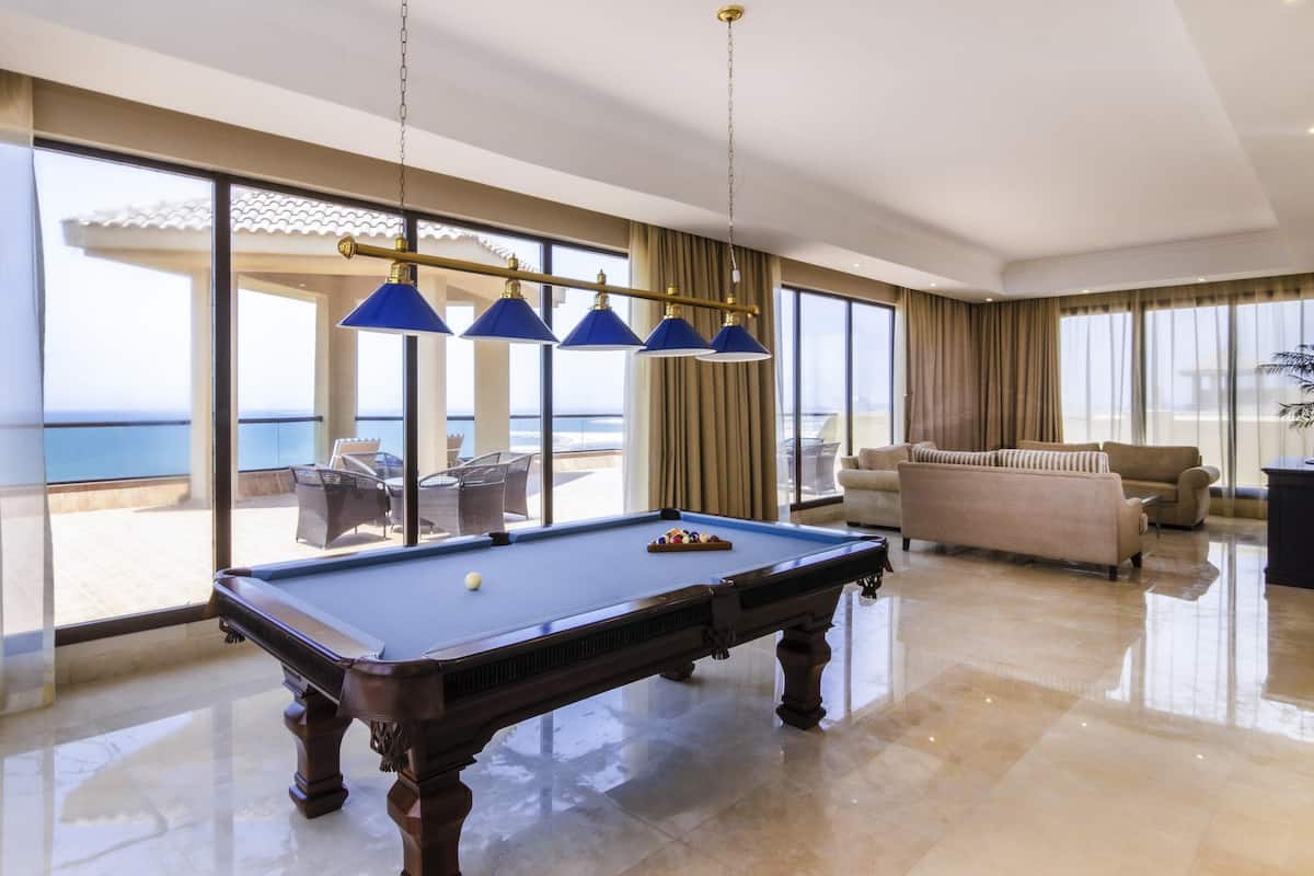 Royal Suite, Sea View (3 King Beds and 2 Twin Beds) | 1 bedroom, premium bedding, memory foam beds, minibar