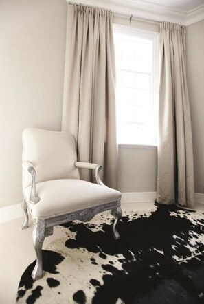 Deluxe Room, Bathtub | Living area - Long Street Boutique Hotel (Cape Town)