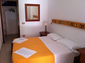 Suite | Rollaway beds, free WiFi