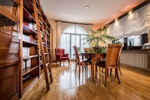 Bibliotek