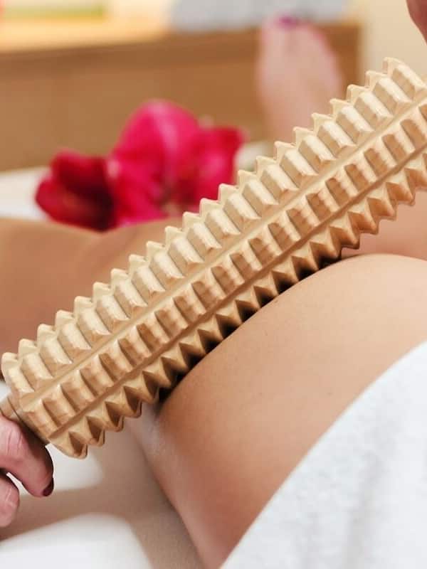 Een sauna, een bubbelbad, een Turks bad/hammam, lichaamsbehandelingen