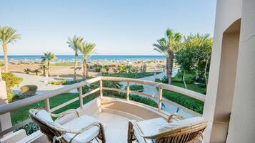 Chambre Standard | Vue depuis le balcon