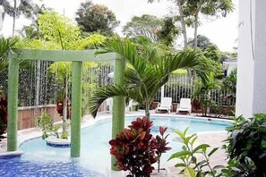 Piscine extérieure