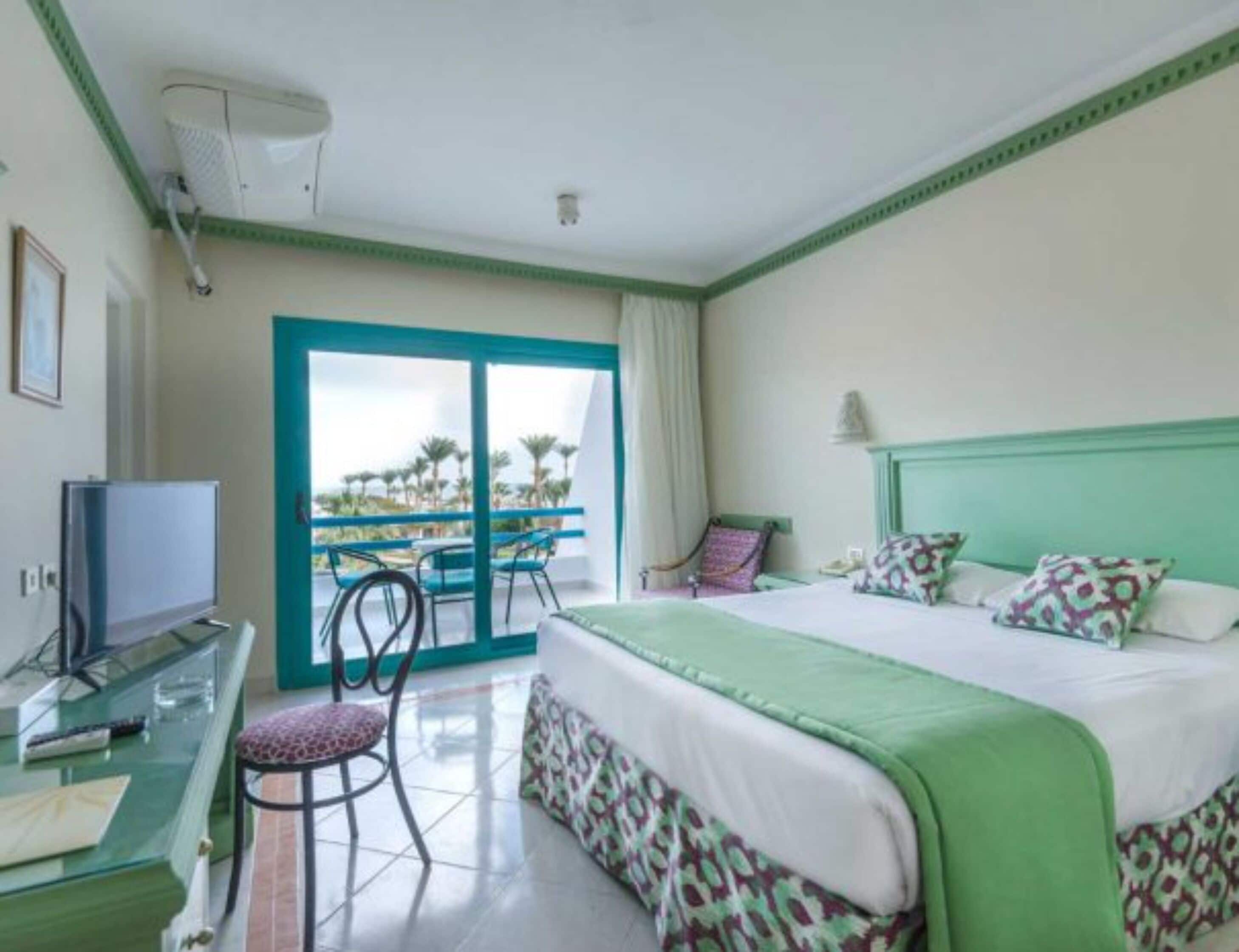 Minibar, caja de seguridad en la habitación y cunas gratuitas 