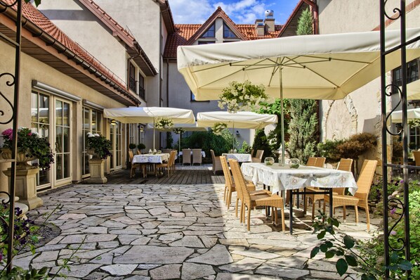 Frühstück, Mittagessen, Abendessen, polnische Küche, Speisen im Freien