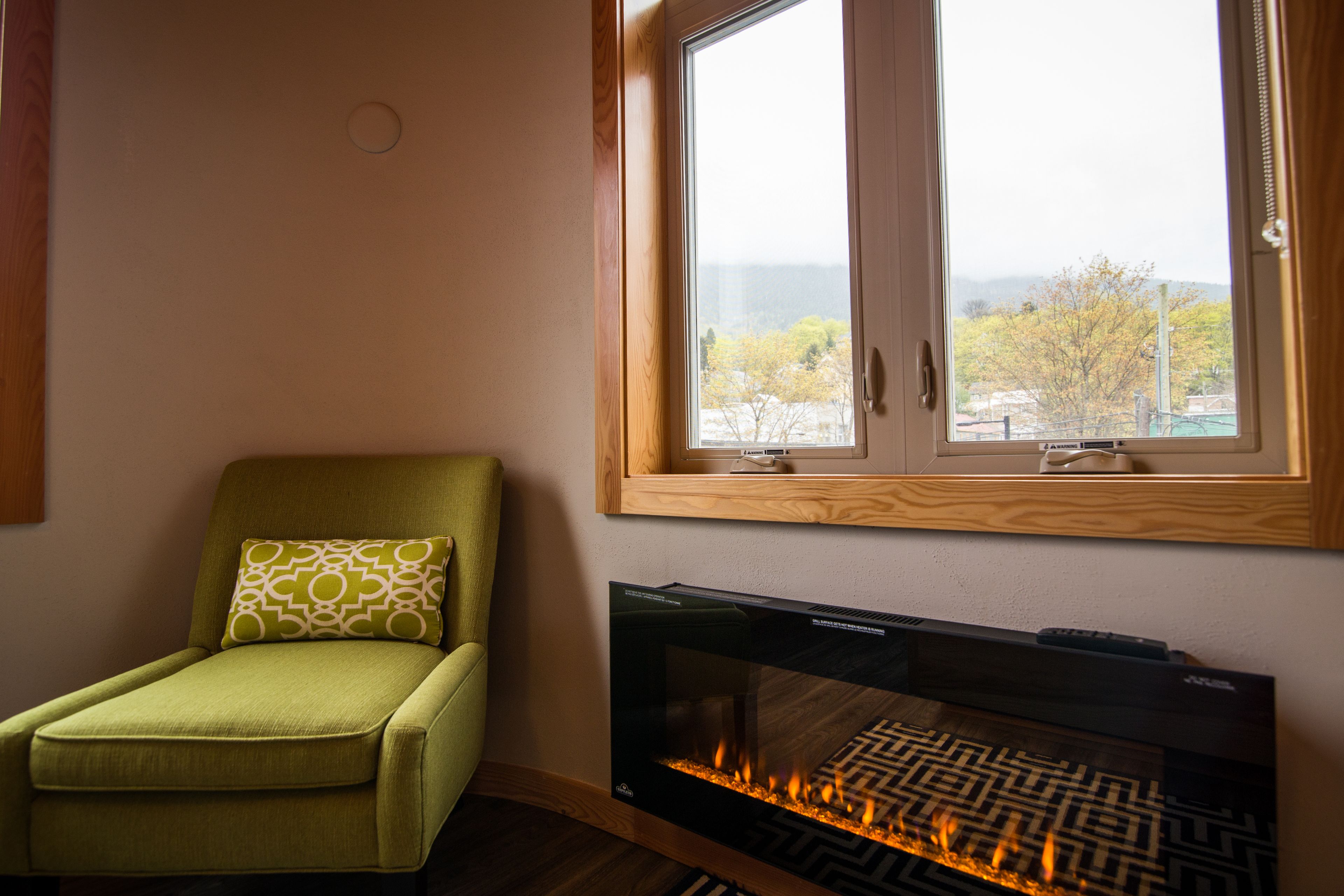 deluxe room, 1 queen bed, mountain view | mountain view