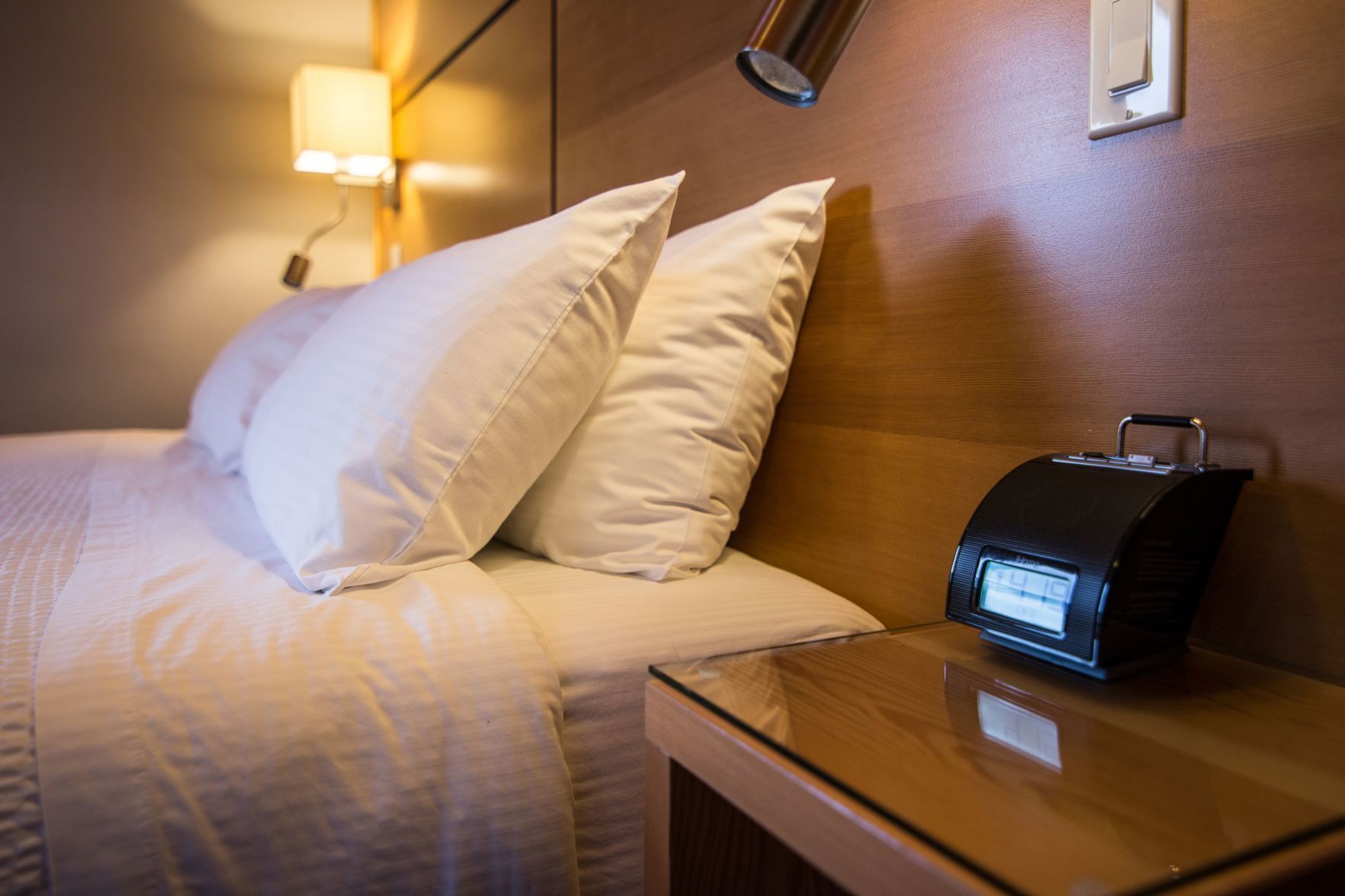 Gebar bulu kapas, meja, ruang kerja komputer riba 