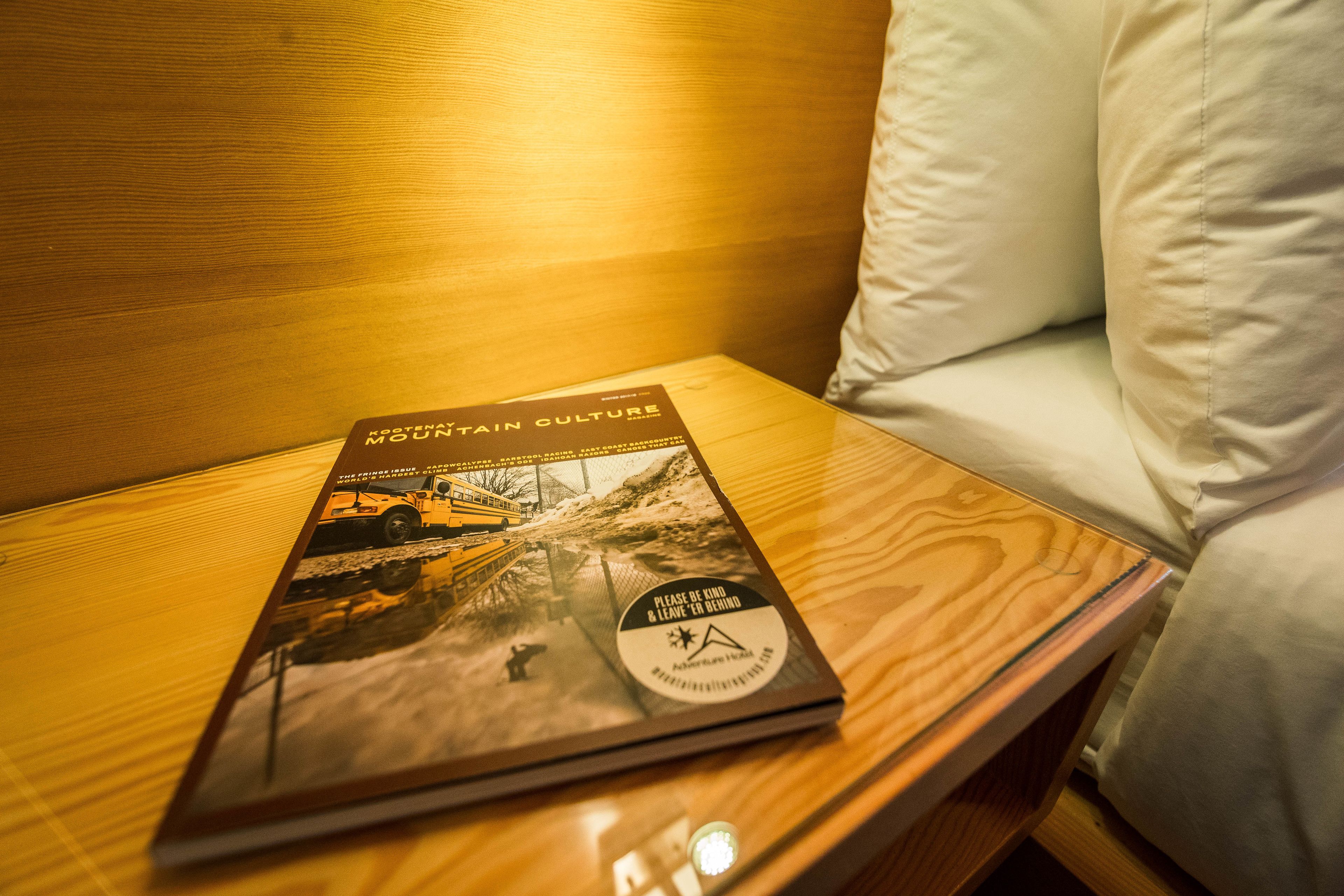 economy room, 1 queen bed | down duvets, desk, laptop workspace, iron/ironing board