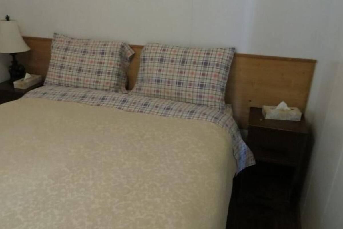 Standard Room | Cribs (surcharge), WiFi (free)