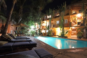 Piscina externa