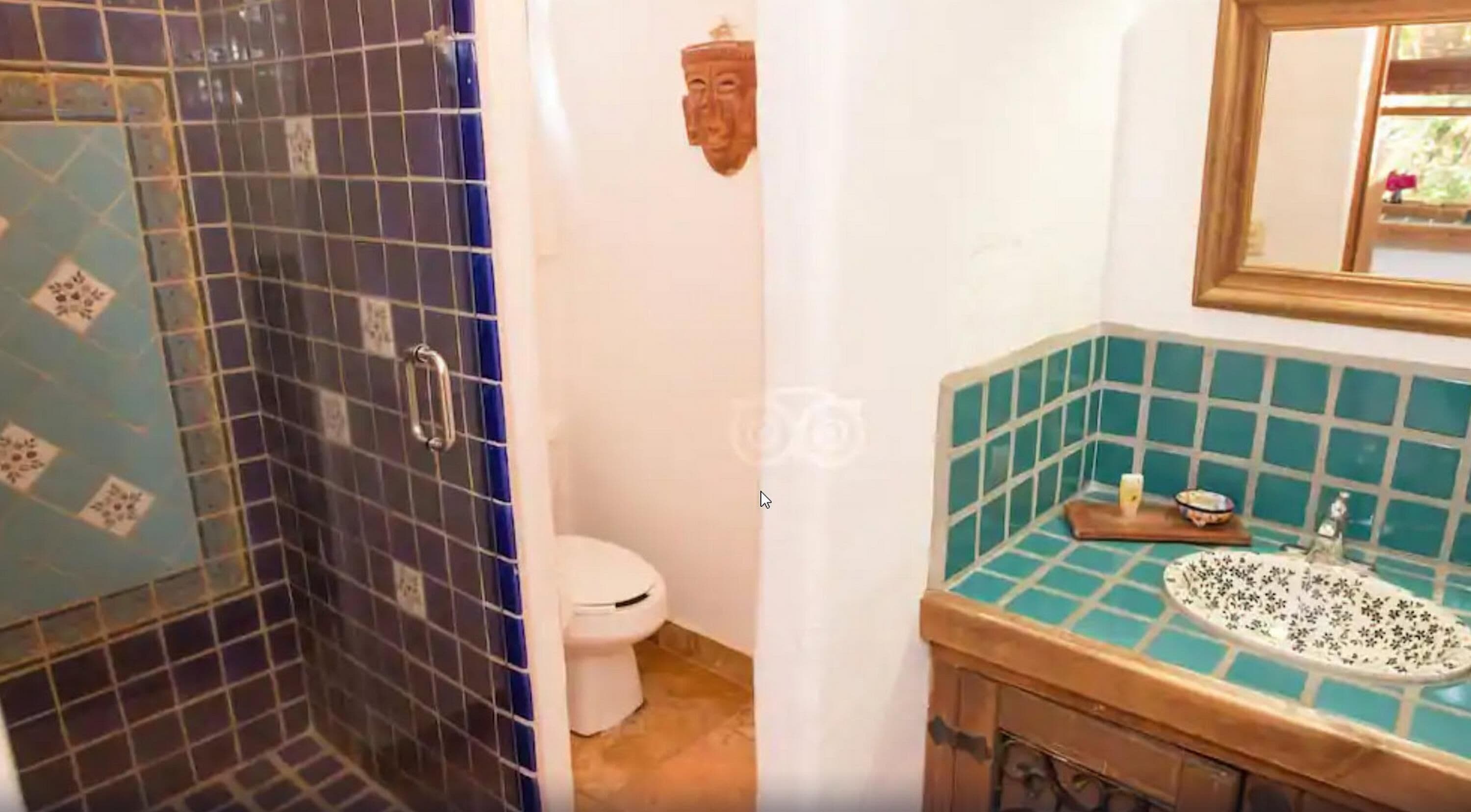 patio-bungalow, 2 bedrooms, king, queen and twin beds, patio with hammocks  | bathroom | shower, hair dryer, towels