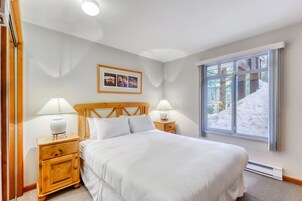 Condo #35 | Decoración individual, mobiliario individual, wifi gratis y ropa de cama