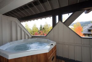 Bañera de hidromasaje privada