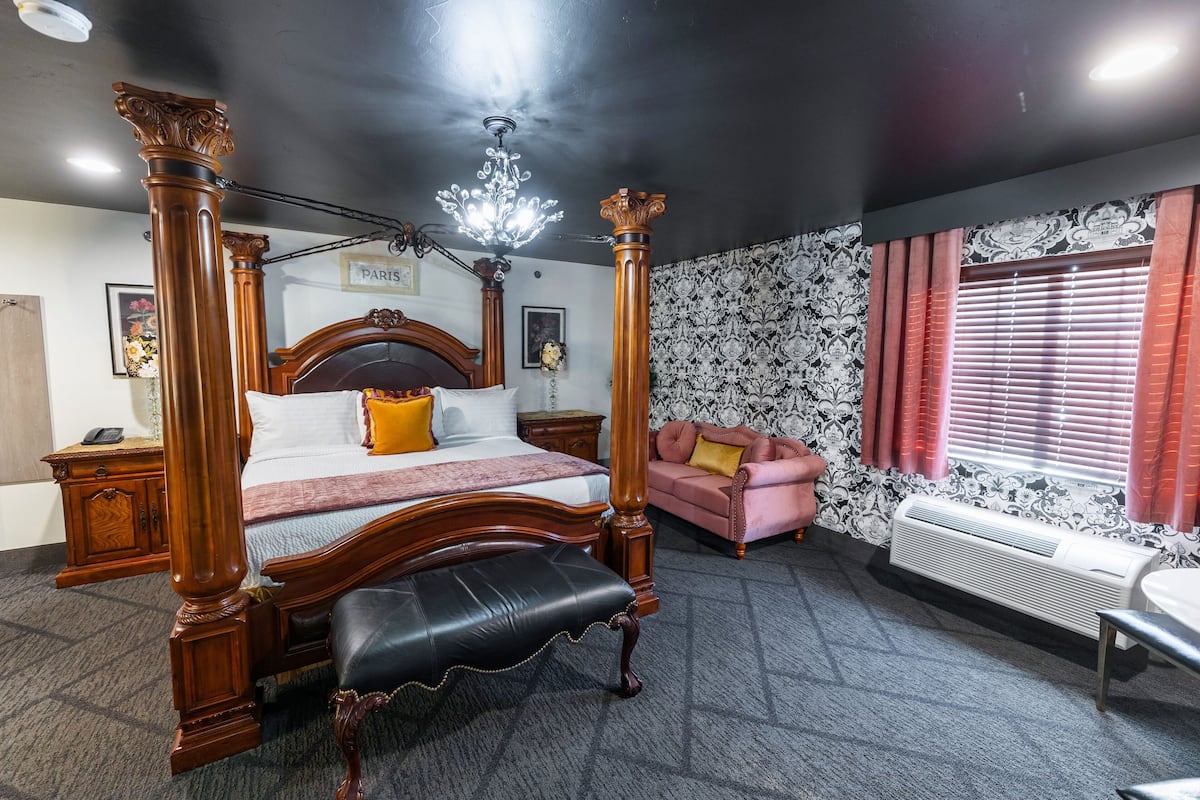 Pillow-top beds, desk, laptop workspace, blackout curtains