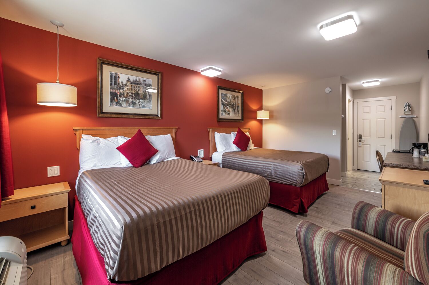 Rom – standard, 2 queensize-senger | Wi-fi (inkludert) og sengetøy