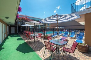 Courtyard - Sahara Courtyard Inn Penticton (Penticton)